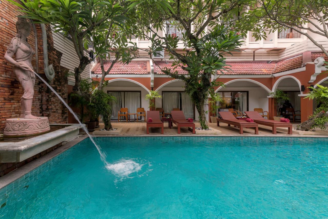 New Patong Premier Resort Екстер'єр фото